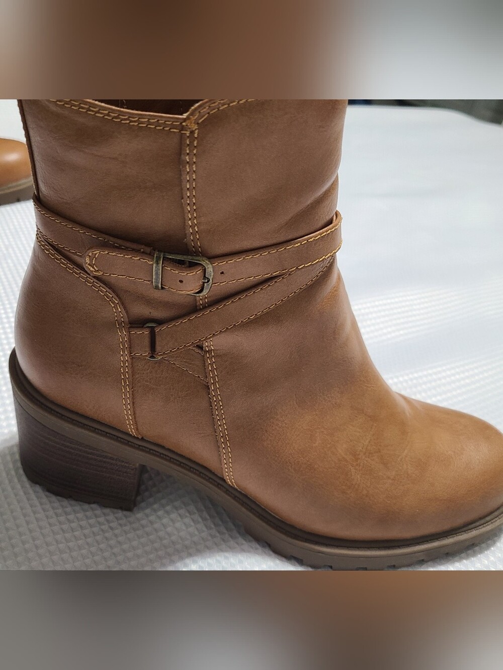 FRYE AND CO. Audrey Brown Leather Strap Ankle Booties with Side Zip Moto Riding - Picture 10 of 15